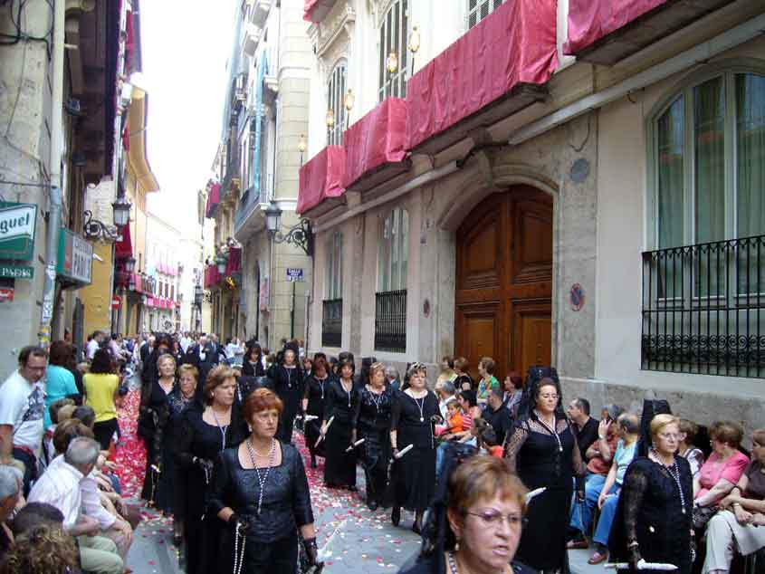 procesion fiesta virgen desamparados valencia